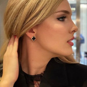 CLOVER | BLACK EARRINGS