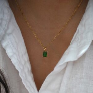 Emi Green Necklace