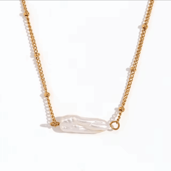 Helios pearl necklace