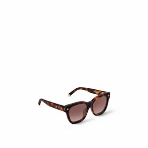 Veloura Classic Frame Sunglasses