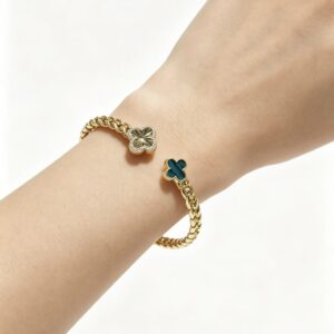 Veloura Clover Signature Bangle