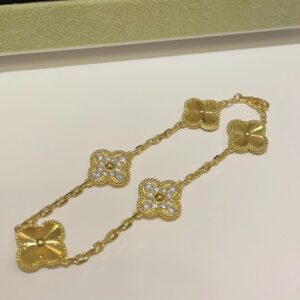 Veloura Five-Motif Pavé Clover Bracelet