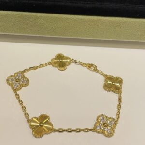 Veloura Five-Motif Pavé Clover Bracelet