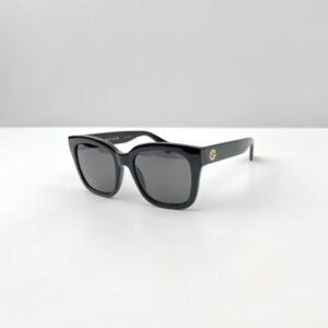 Veloura Heritage Square Sunglasses