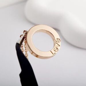 Veloura Icon Circle Necklace