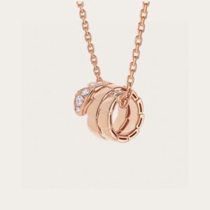 Veloura Interlocking Loop Pendant Necklace