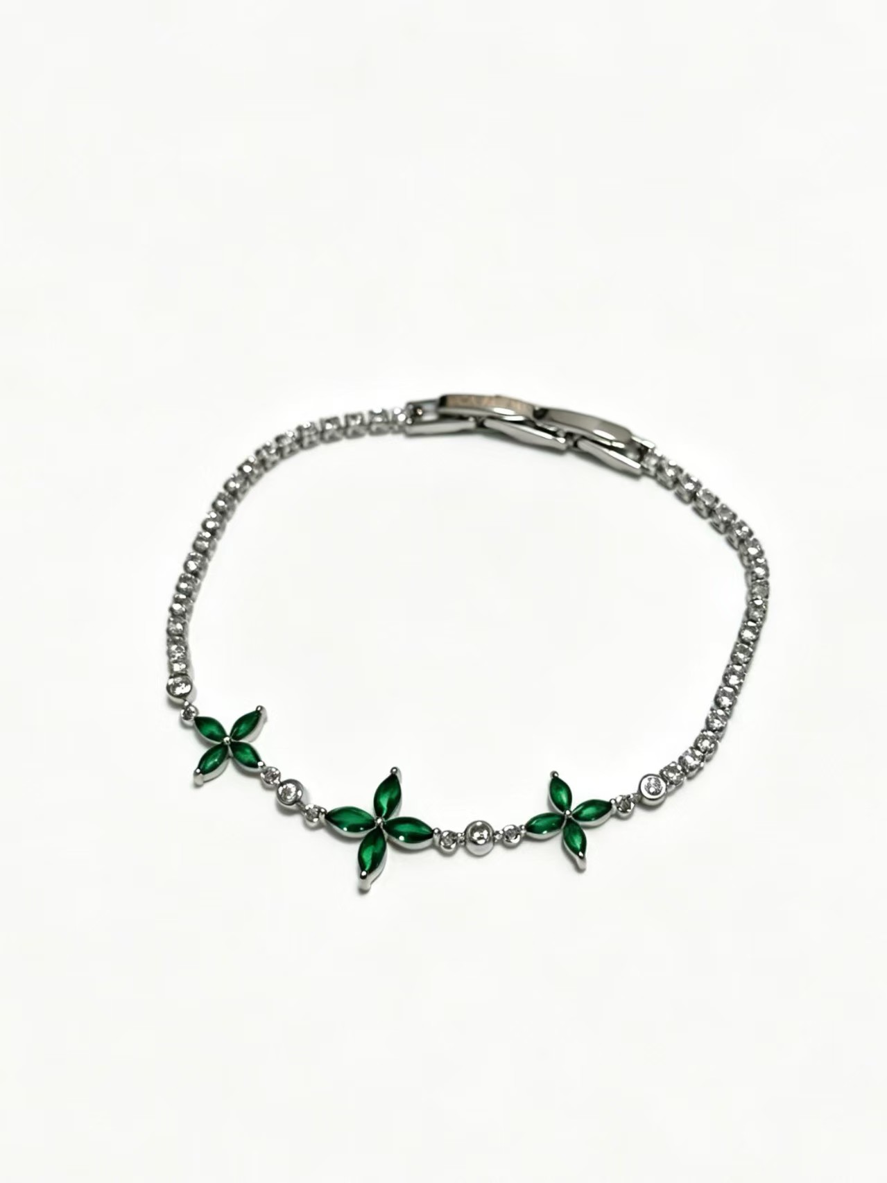 Veloura Iridescent Clover Bracelet