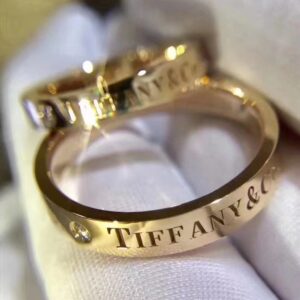 Veloura Three-Stone Couple Ring Set