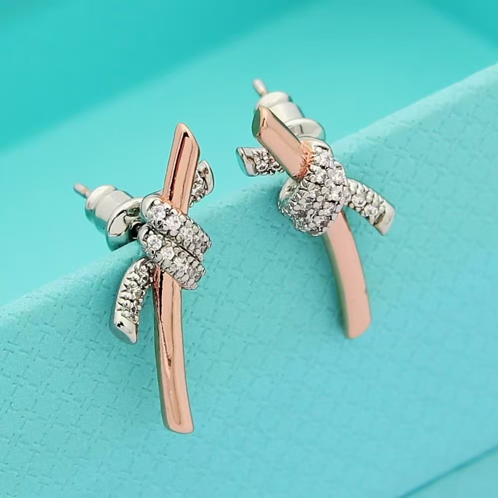 Veloura Two-Tone Knot Earrings