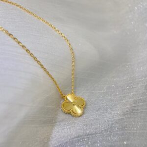 CLOVER | GOLD NECKLACE
